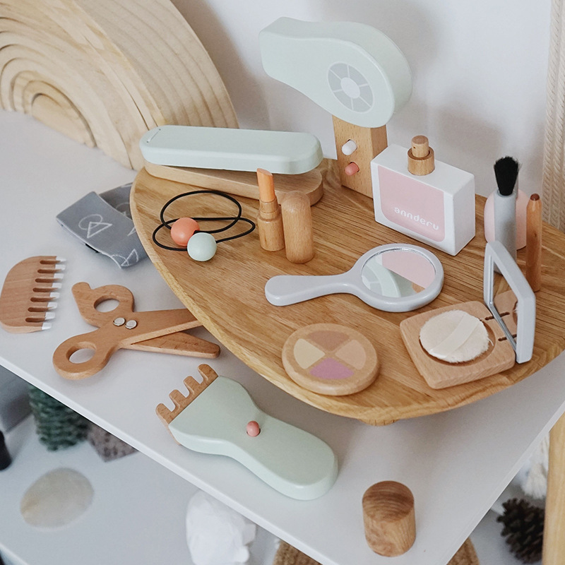 ชุดของเล่นแต่งหน้าจำลองไม้สำหร - Beauty Makeup Games บทวิจารณ์และราคา