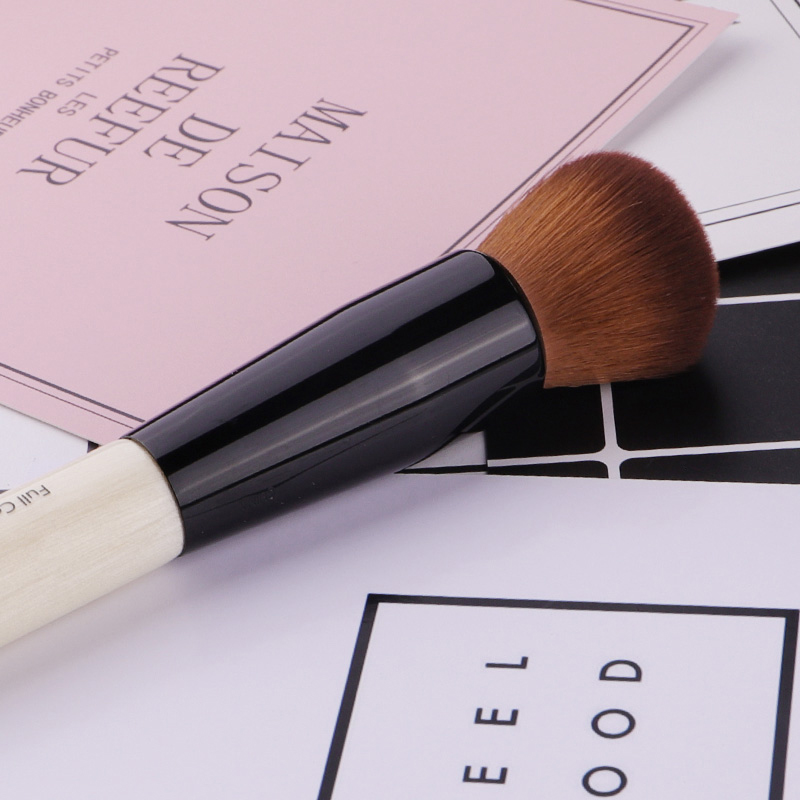 แปรงแต่งหน้าแป้งไม้ Handle หนา - Concealer Full Coverage บทวิจารณ์และราคา